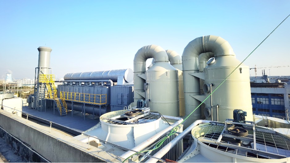 2022 樂威 兩級旋流+干式過濾+活性炭吸附-脫附催化燃燒